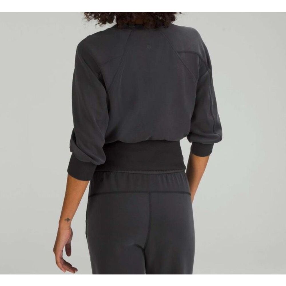 Lululemon Softstreme Ribbed-Hem Pullover, Black, GUEC, Size 6